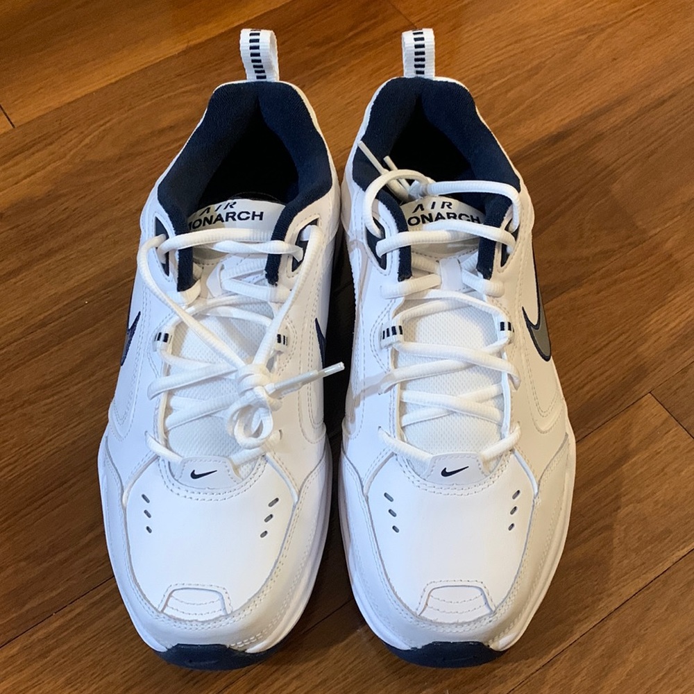 Nike Air Monarch size 9 EEEE No box